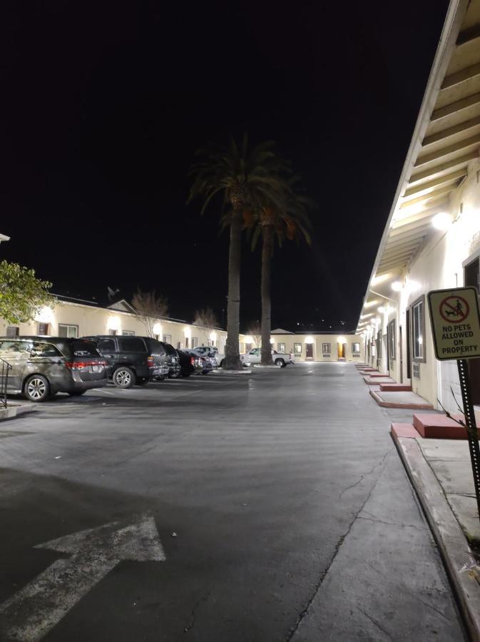 Motel Economy *