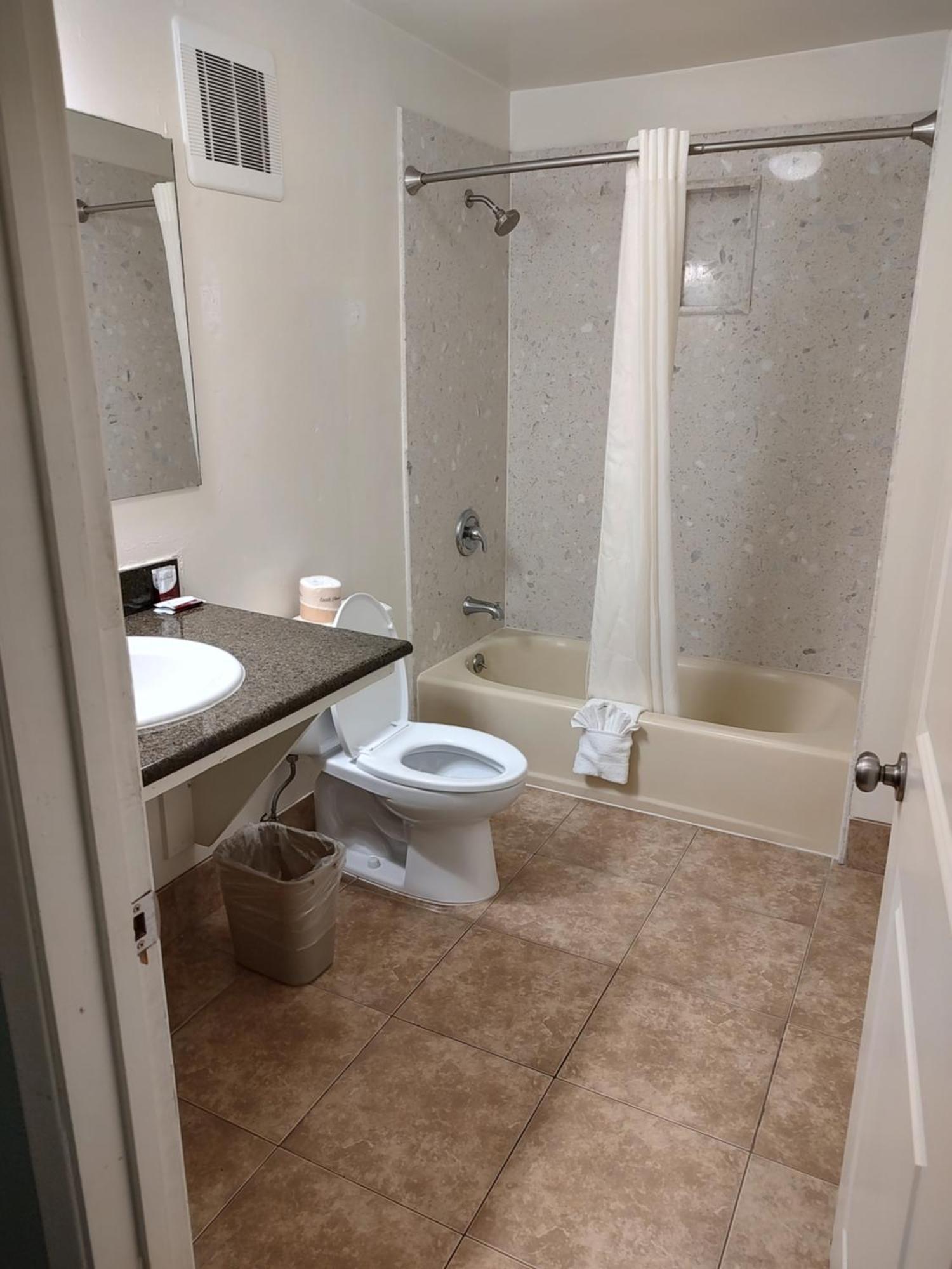 Motel Economy *
