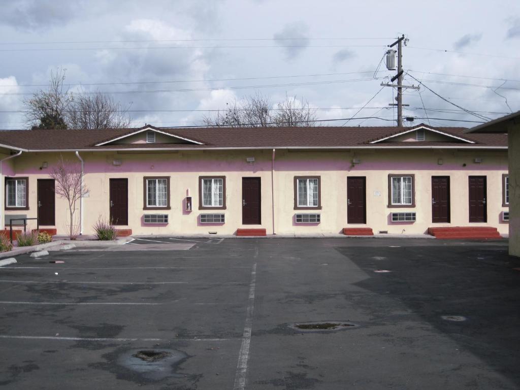 Economy Motel Richmond